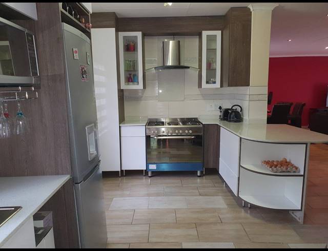 2 BEDROOM HOUSE SOLD IN THERESAPARK